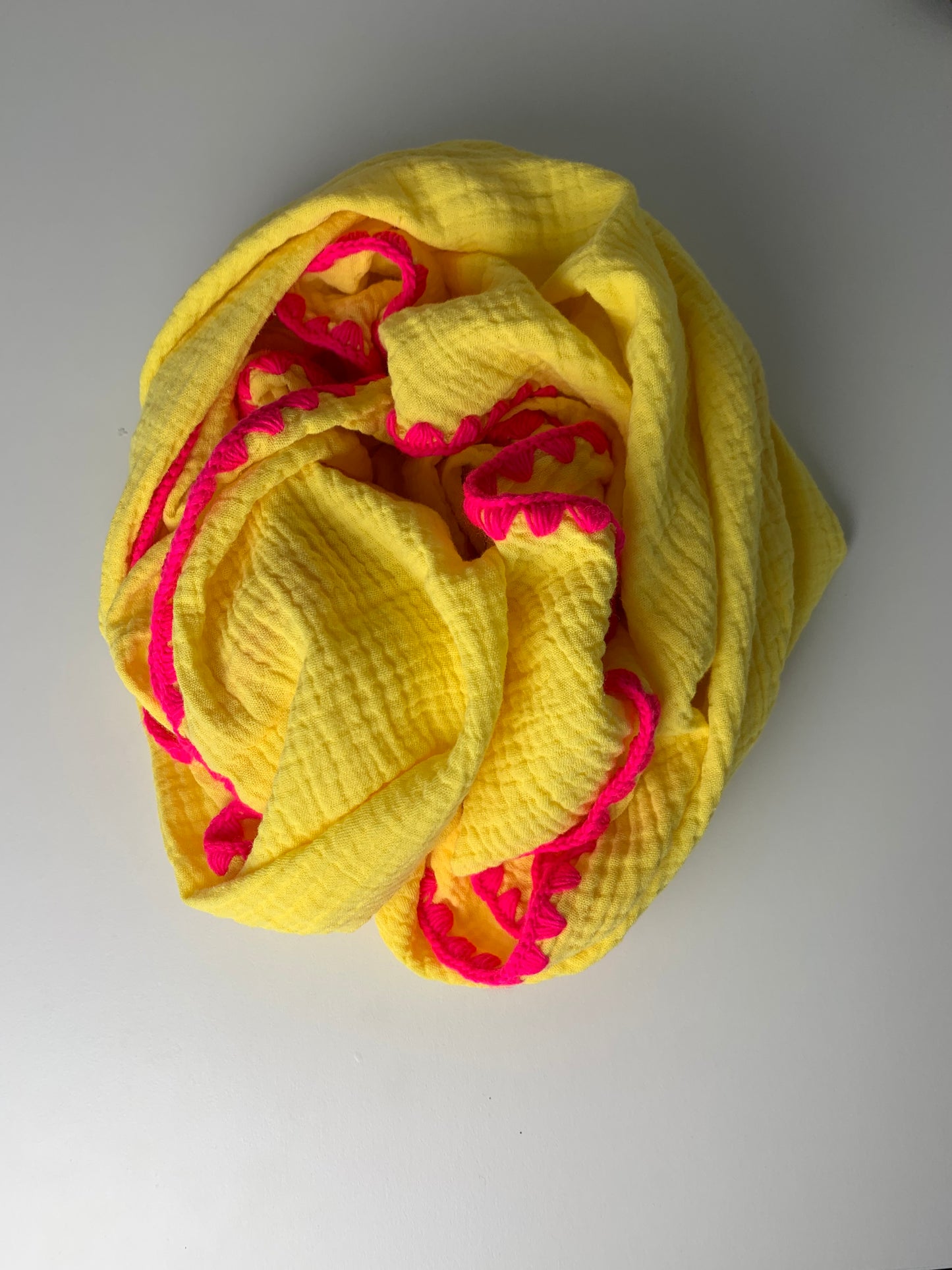 Musselin Dreieckstuch gelb-pink