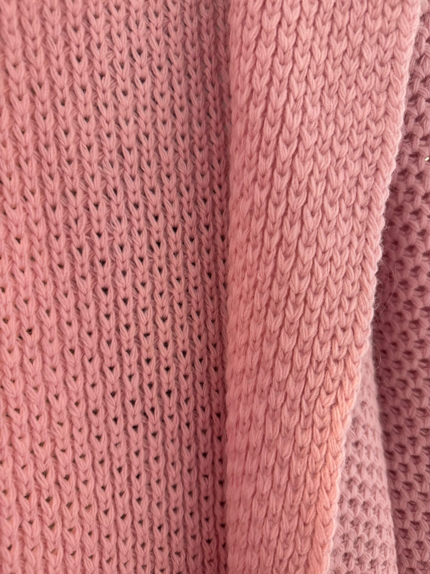 Gehäkelte Strickjacke für Damen – Onesize Cardigan im skandinavischen Stil