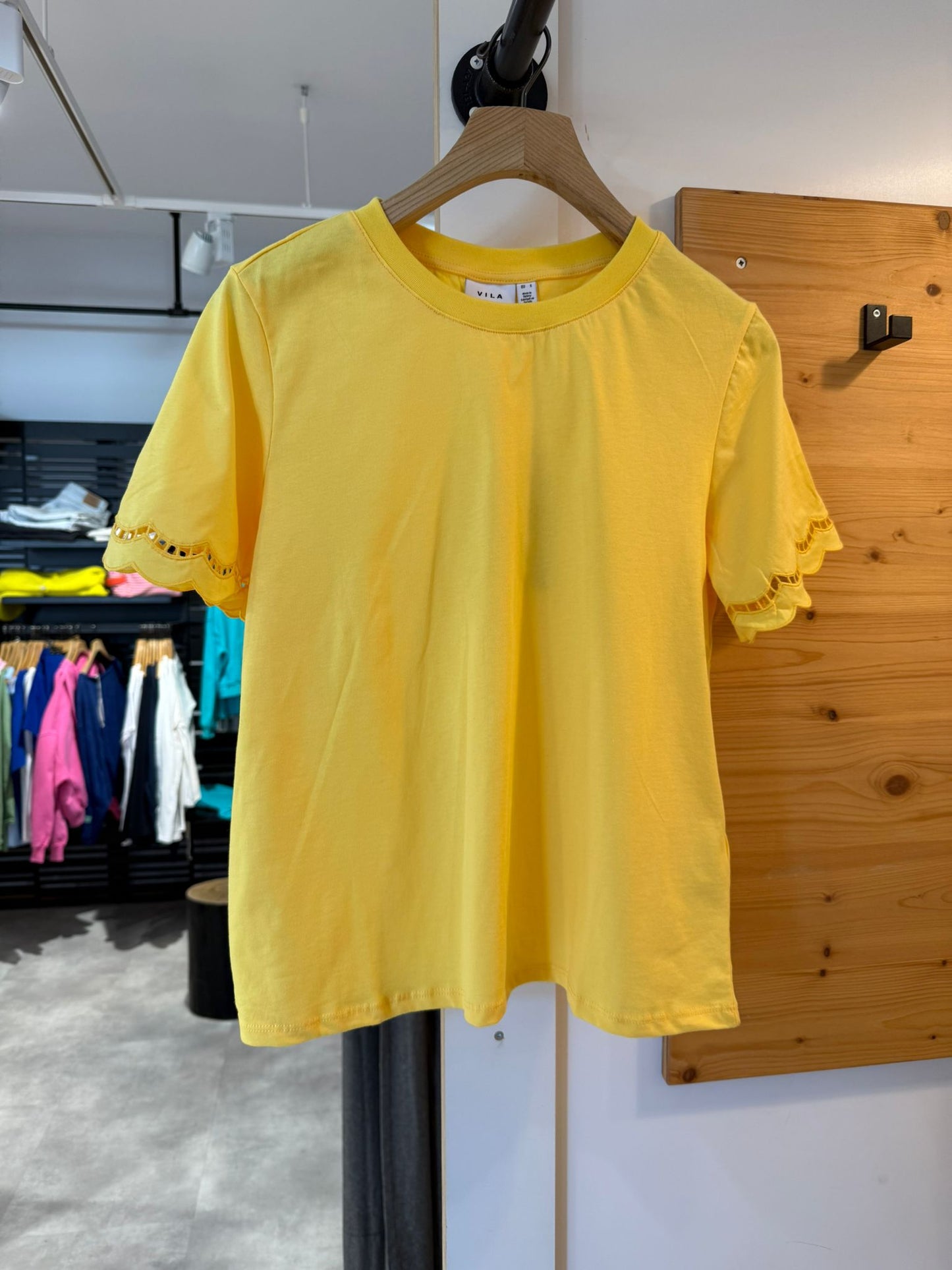 VIEILENA O-Neck S/S T-Shirt in Gelb – Damen Shirt aus Bio-Baumwolle