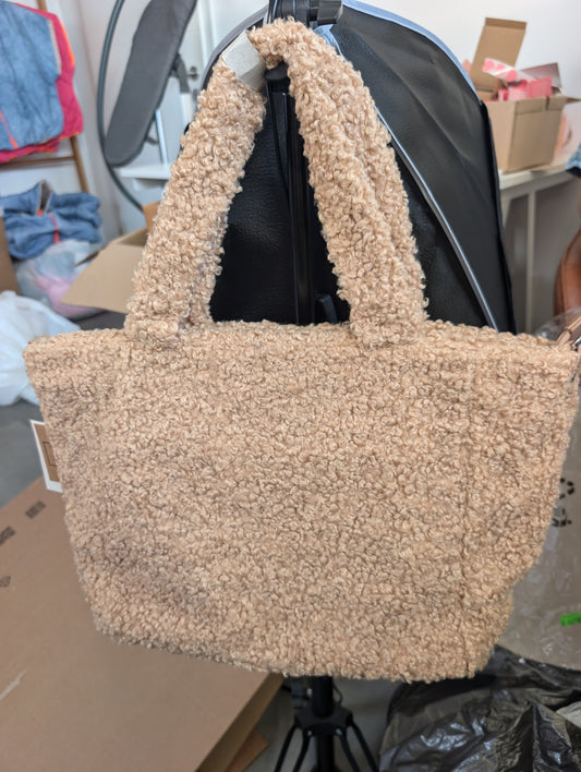 Teddy Tasche