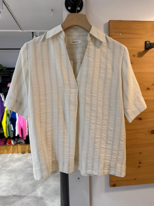 Leichte Damenbluse von SELECTED - SLFMARIE 2/4 TOP