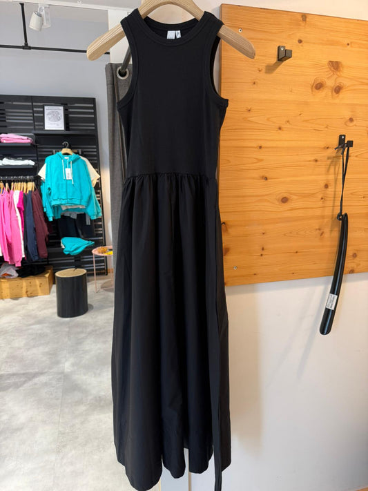 YAS YASMIRI SL Long Dress – Schwarzes Maxikleid aus Baumwolle mit Stretch